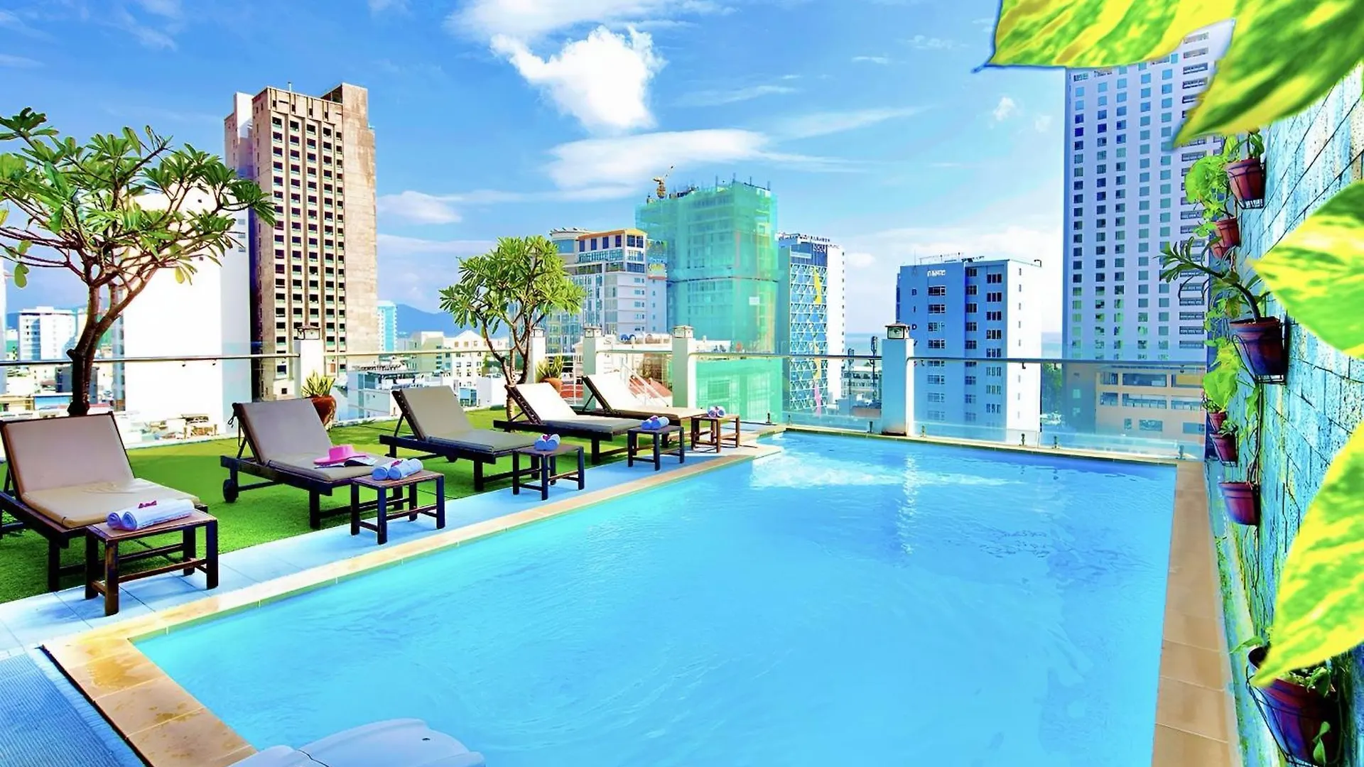 ****  Edele Hotel Nha Trang Vietnam